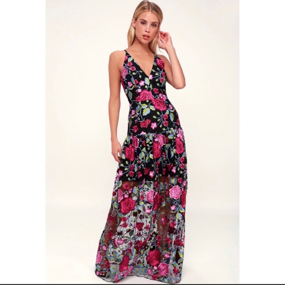 Dress the Population Leticia Floral Embroidered Plunging Maxi Dress EUC